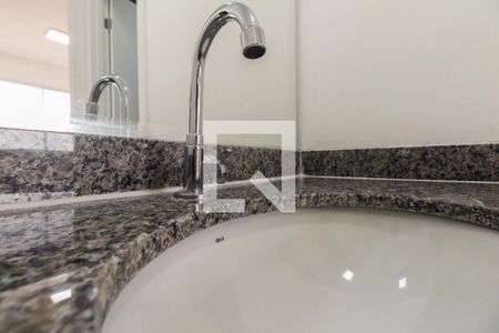 Apartamento para alugar com 38m², 2 quartos e 1 vaga Apartamento para alugar com 38m², 2 quartos e 1 vagaBanheiro
