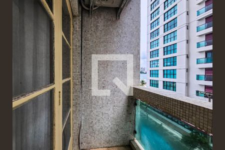 sacada de apartamento para alugar com 1 quarto, 56m² em Pitangueiras, Guarujá