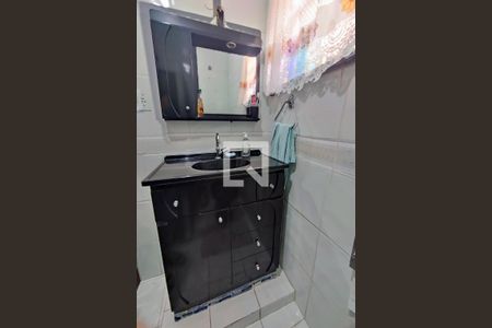 Casa à venda com 100m², 3 quartos e 1 vaga Casa à venda com 100m², 3 quartos e 1 vagaBanheiro 1