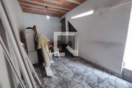 Casa à venda com 100m², 3 quartos e 1 vaga Casa à venda com 100m², 3 quartos e 1 vagaEntrada