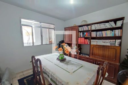 Casa à venda com 100m², 3 quartos e 1 vaga Casa à venda com 100m², 3 quartos e 1 vagaSala de Jantar