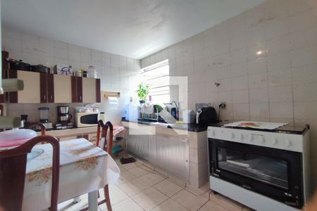 Casa à venda com 100m², 3 quartos e 1 vaga Casa à venda com 100m², 3 quartos e 1 vagaCozinha