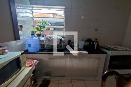 Casa à venda com 100m², 3 quartos e 1 vaga Casa à venda com 100m², 3 quartos e 1 vagaCozinha