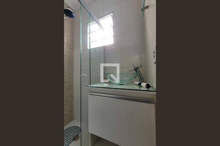 Casa para alugar com 132m², 2 quartos e 1 vaga Casa para alugar com 132m², 2 quartos e 1 vagaBanheiro da suíte