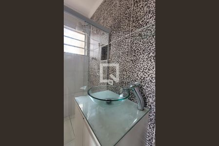 Casa para alugar com 132m², 2 quartos e 1 vaga Casa para alugar com 132m², 2 quartos e 1 vagaBanheiro