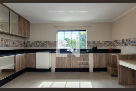 Casa para alugar com 132m², 2 quartos e 1 vaga Casa para alugar com 132m², 2 quartos e 1 vagaCozinha