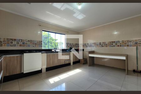 Casa para alugar com 132m², 2 quartos e 1 vaga Casa para alugar com 132m², 2 quartos e 1 vagaCozinha