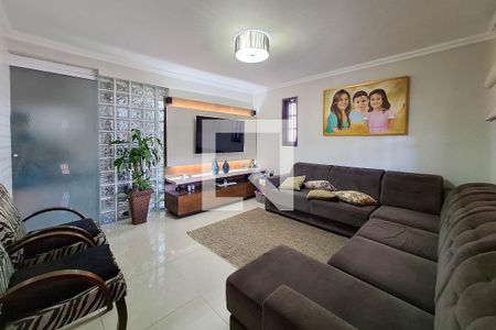 Sala de casa à venda com 3 quartos, 360m² em Itaipu, Niterói