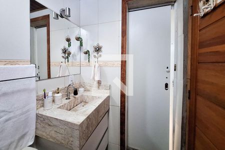 Casa à venda com 360m², 3 quartos e 6 vagas Casa à venda com 360m², 3 quartos e 6 vagasBanheiro da Suíte