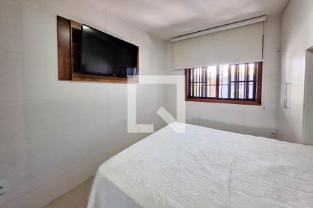 Quarto 1 de casa à venda com 3 quartos, 360m² em Itaipu, Niterói
