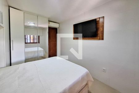 Quarto 1 de casa à venda com 3 quartos, 360m² em Itaipu, Niterói