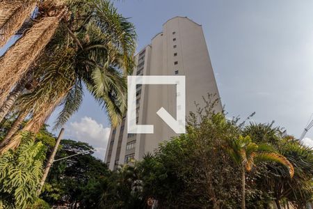 Apartamento para alugar com 102m², 2 quartos e sem vagaFachada