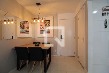 Sala de apartamento à venda com 2 quartos, 64m² em Anil, Rio de Janeiro