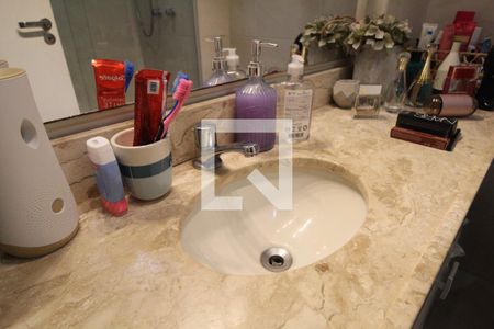 Apartamento à venda com 64m², 2 quartos e 1 vagaBanheiro da Suíte 