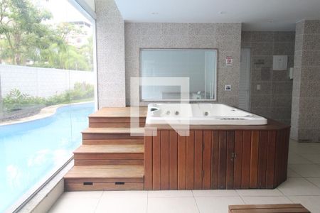 Apartamento à venda com 64m², 2 quartos e 1 vagaÁrea comum