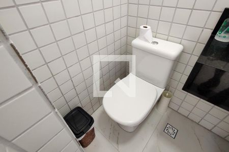 Apartamento para alugar com 60m², 1 quarto e 1 vaga Apartamento para alugar com 60m², 1 quarto e 1 vagaBanheiro da Varanda