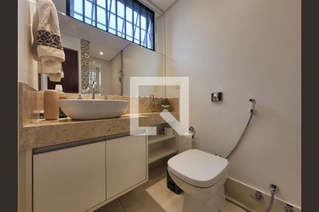 Banheiro de apartamento à venda com 3 quartos, 160m² em Botafogo, Campinas