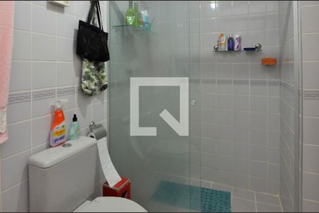Apartamento à venda com 71m², 2 quartos e 2 vagas Apartamento à venda com 71m², 2 quartos e 2 vagasBanheiro da Suíte
