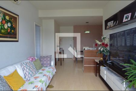 Apartamento à venda com 71m², 2 quartos e 2 vagas Apartamento à venda com 71m², 2 quartos e 2 vagasSala