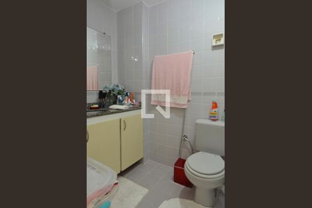 Apartamento à venda com 71m², 2 quartos e 2 vagas Apartamento à venda com 71m², 2 quartos e 2 vagasBanheiro da Suíte