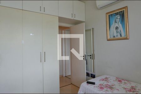 Apartamento à venda com 71m², 2 quartos e 2 vagas Apartamento à venda com 71m², 2 quartos e 2 vagasQuarto