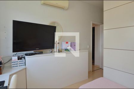Apartamento à venda com 71m², 2 quartos e 2 vagas Apartamento à venda com 71m², 2 quartos e 2 vagasSuite