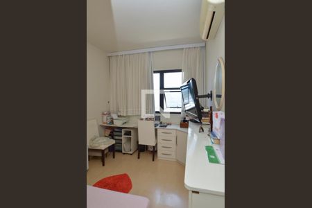 Apartamento à venda com 71m², 2 quartos e 2 vagas Apartamento à venda com 71m², 2 quartos e 2 vagasSuite