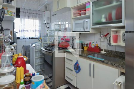 Apartamento à venda com 71m², 2 quartos e 2 vagas Apartamento à venda com 71m², 2 quartos e 2 vagasCozinha