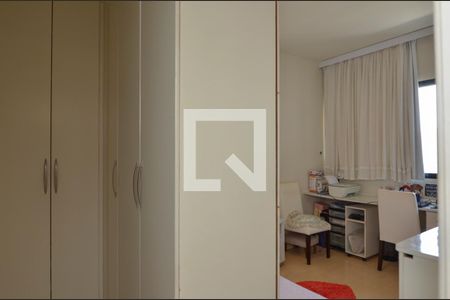 Apartamento à venda com 71m², 2 quartos e 2 vagas Apartamento à venda com 71m², 2 quartos e 2 vagasSuite