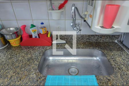 Apartamento à venda com 71m², 2 quartos e 2 vagas Apartamento à venda com 71m², 2 quartos e 2 vagasCozinha