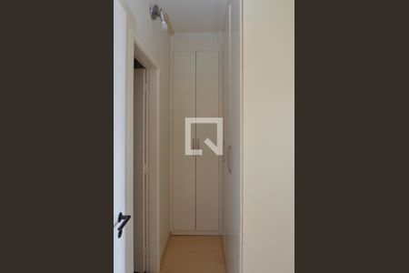Apartamento à venda com 71m², 2 quartos e 2 vagas Apartamento à venda com 71m², 2 quartos e 2 vagasSuite