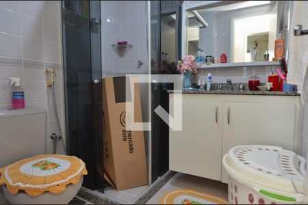 Apartamento à venda com 71m², 2 quartos e 2 vagas Apartamento à venda com 71m², 2 quartos e 2 vagasBanheiro social