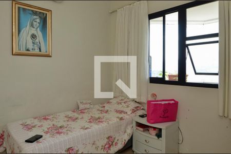 Apartamento à venda com 71m², 2 quartos e 2 vagas Apartamento à venda com 71m², 2 quartos e 2 vagasQuarto