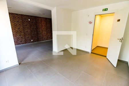 Studio à venda com 28m², 1 quarto e 1 vaga Studio à venda com 28m², 1 quarto e 1 vagaÁrea comum - Salão de festas