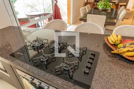 Apartamento à venda com 135m², 2 quartos e 2 vagas Apartamento à venda com 135m², 2 quartos e 2 vagasDetalhe Cozinha