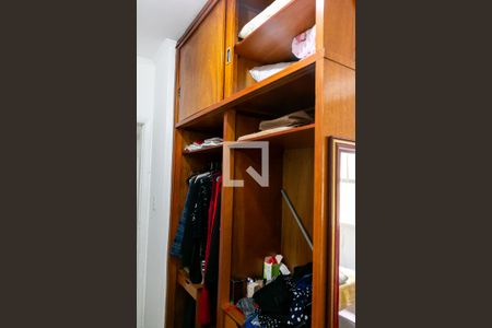 Casa à venda com 183m², 2 quartos e 2 vagas Casa à venda com 183m², 2 quartos e 2 vagasQuarto 2