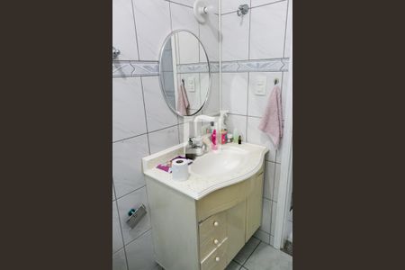 Casa à venda com 183m², 2 quartos e 2 vagas Casa à venda com 183m², 2 quartos e 2 vagasBanheiro