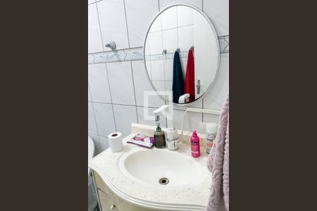 Casa à venda com 183m², 2 quartos e 2 vagas Casa à venda com 183m², 2 quartos e 2 vagasBanheiro