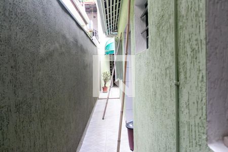 Casa à venda com 183m², 2 quartos e 2 vagas Casa à venda com 183m², 2 quartos e 2 vagasQuintal