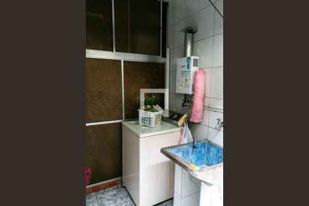 Casa à venda com 183m², 2 quartos e 2 vagas Casa à venda com 183m², 2 quartos e 2 vagasLavanderia