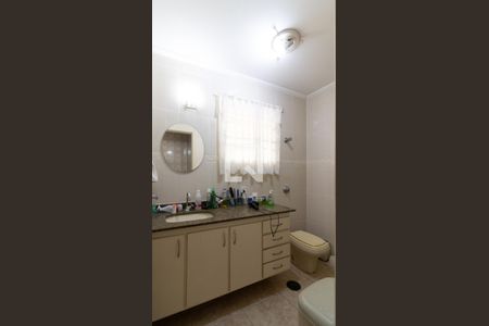 Casa à venda com 300m², 3 quartos e 4 vagasBanheiro