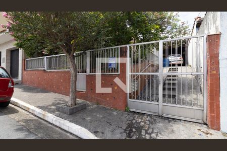 Casa à venda com 300m², 3 quartos e 4 vagasFachada e plaquinha