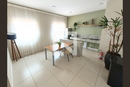 Apartamento para alugar com 35m², 2 quartos e sem vagaÁrea comum - Salão de festas