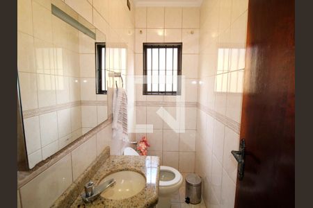 Casa à venda com 137m², 4 quartos e 3 vagasLavabo