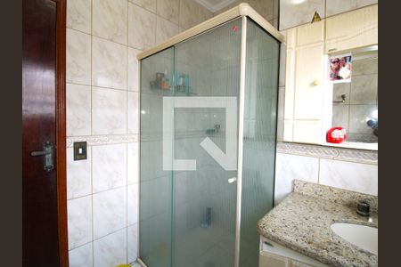 Casa à venda com 137m², 4 quartos e 3 vagasBanheiro da Suíte 1