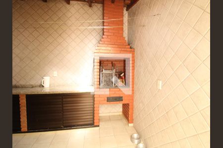 Casa à venda com 137m², 4 quartos e 3 vagasChurrasqueira