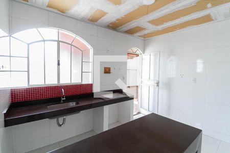 Casa à venda com 360m², 10 quartos e 2 vagasCasa 3 - Cozinha