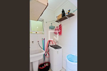 Casa à venda com 77m², 2 quartos e 2 vagasÁrea de Serviço