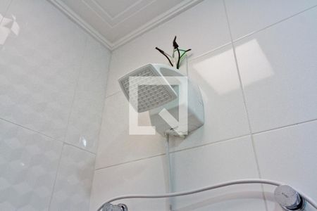 Casa à venda com 77m², 2 quartos e 2 vagasBanheiro da Suíte 1