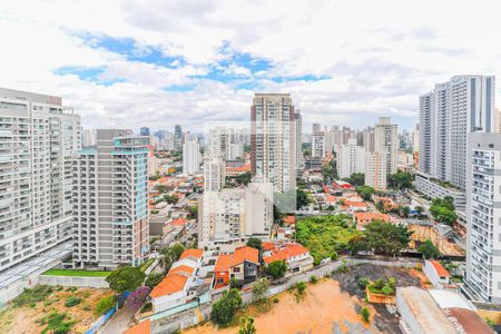Apartamento à venda com 61m², 2 quartos e 1 vaga Apartamento à venda com 61m², 2 quartos e 1 vagaVaranda
